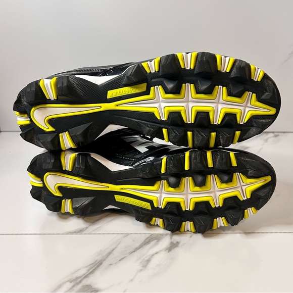 Nike FastFlex Black and White Athletic Shoes Size 8.5 - Picture 7 of 7